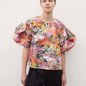 Kowtow Unique Floral Puff Sleeve Origami Top